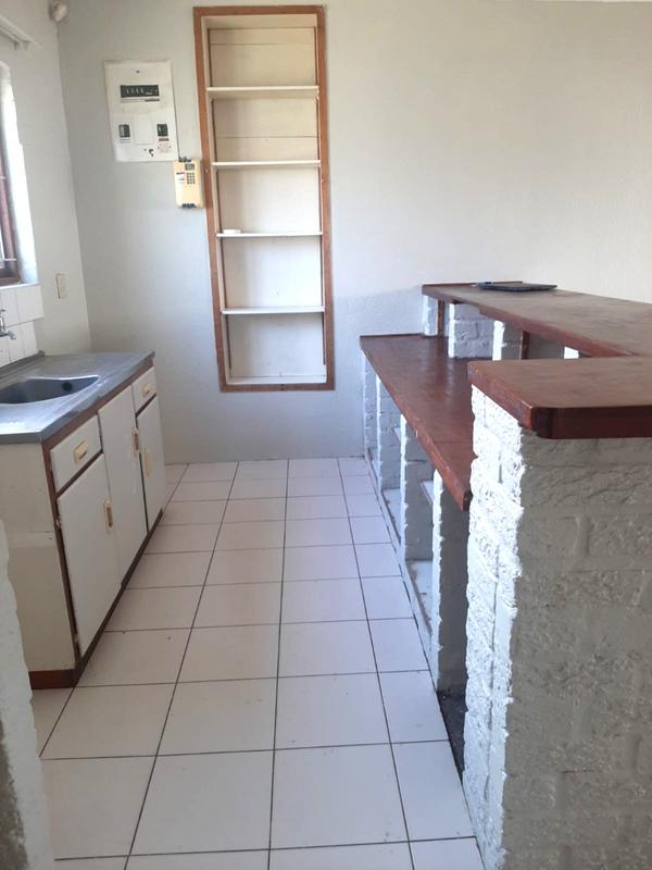 To Let 2 Bedroom Property for Rent in Goodwood Central Western Cape